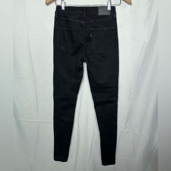 Levis Size 25 - Picture 3 of 5